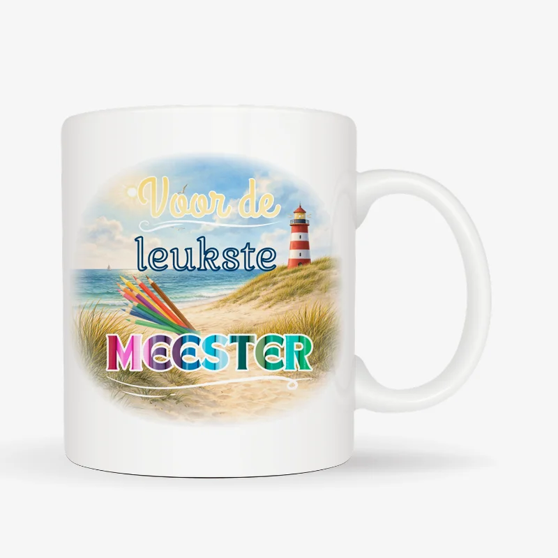 Mok Voor de leukste meester met standaard oor Mok met afbeelding van strand en vuurtoren met de tekst: Voor de leukste meester