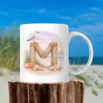 Mok met letter M | strand thema | standaard oor