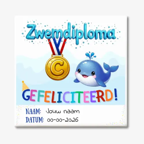 Tegeltje zwemdiploma C met vrolijke walvis opdruk en gekleurde letters gefeliciteerd gepersonaliseerd met naam en datum.