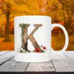 Mok letter K met standaard oor in bosthema