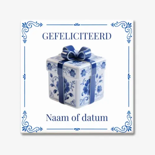 Tegeltje met de tekst "Gefeliciteerd" en Delfts blauw cadeau in keramische stijl